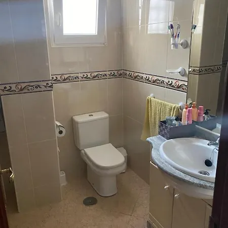 Semesterbostad Chalet Adosado Coto De Las Rosas Torremolinos